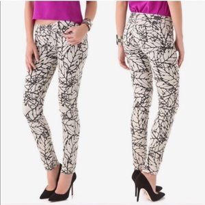 Paige Printed Skyline Skinny Jeans Size 26